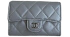 Tarjetero Chanel Clásico Plateado (AP0214)
