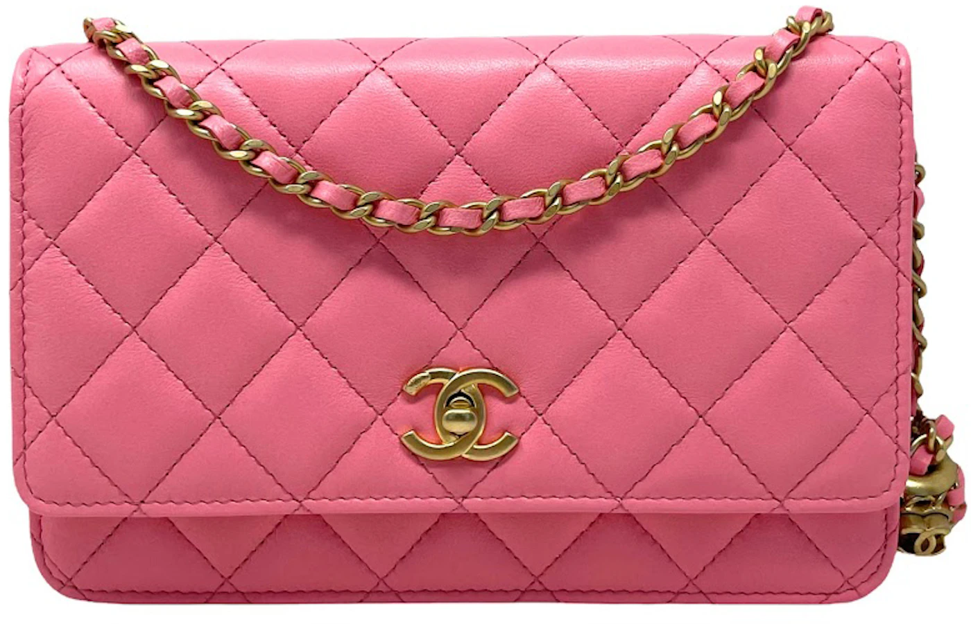 Timeless/classique leather crossbody bag Chanel Pink in Leather - 35976094