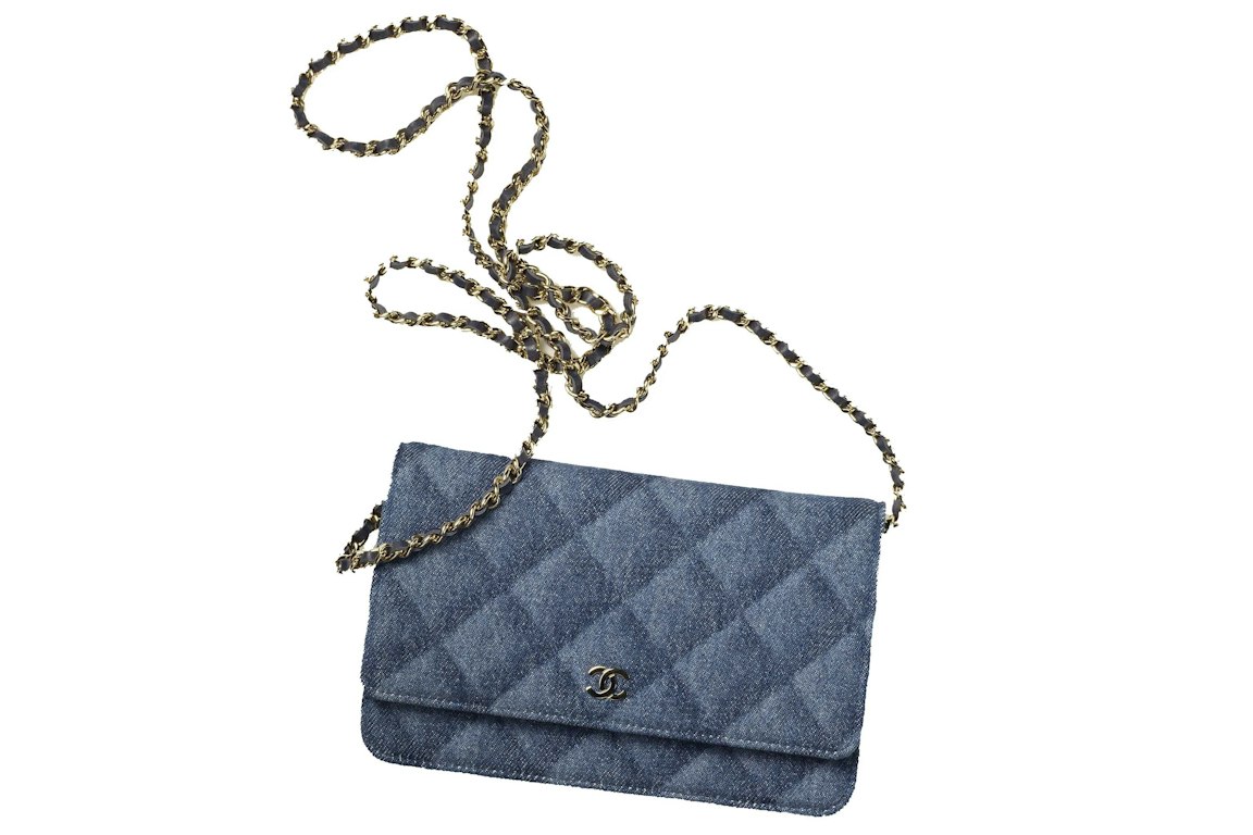 Pre-owned Chanel Classic Wallet On Chain Ap0250 Dark Blue