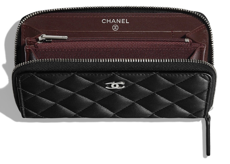 Chanel classic zipped online wallet