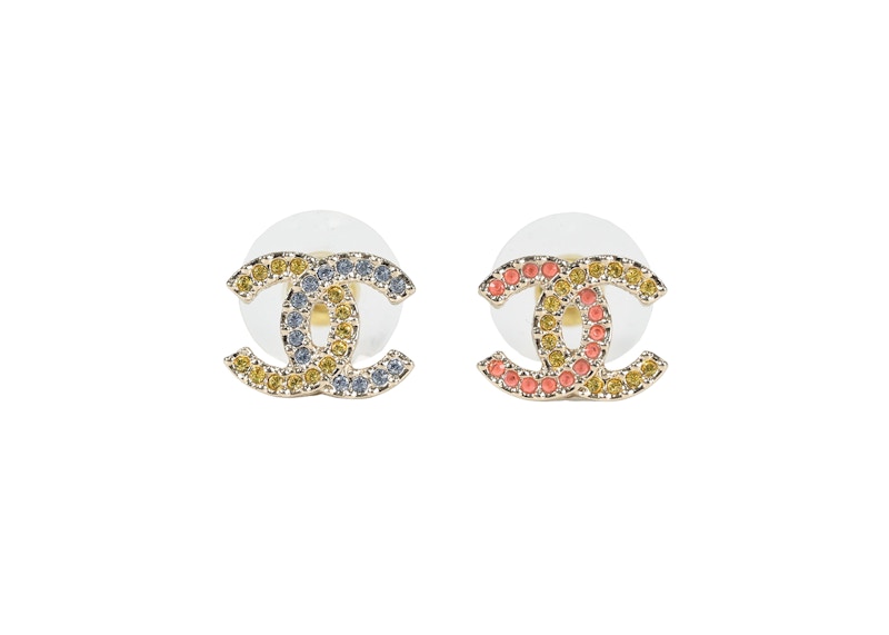 Chanel CC earring | Chanel earrings, Earrings, Shop earrings