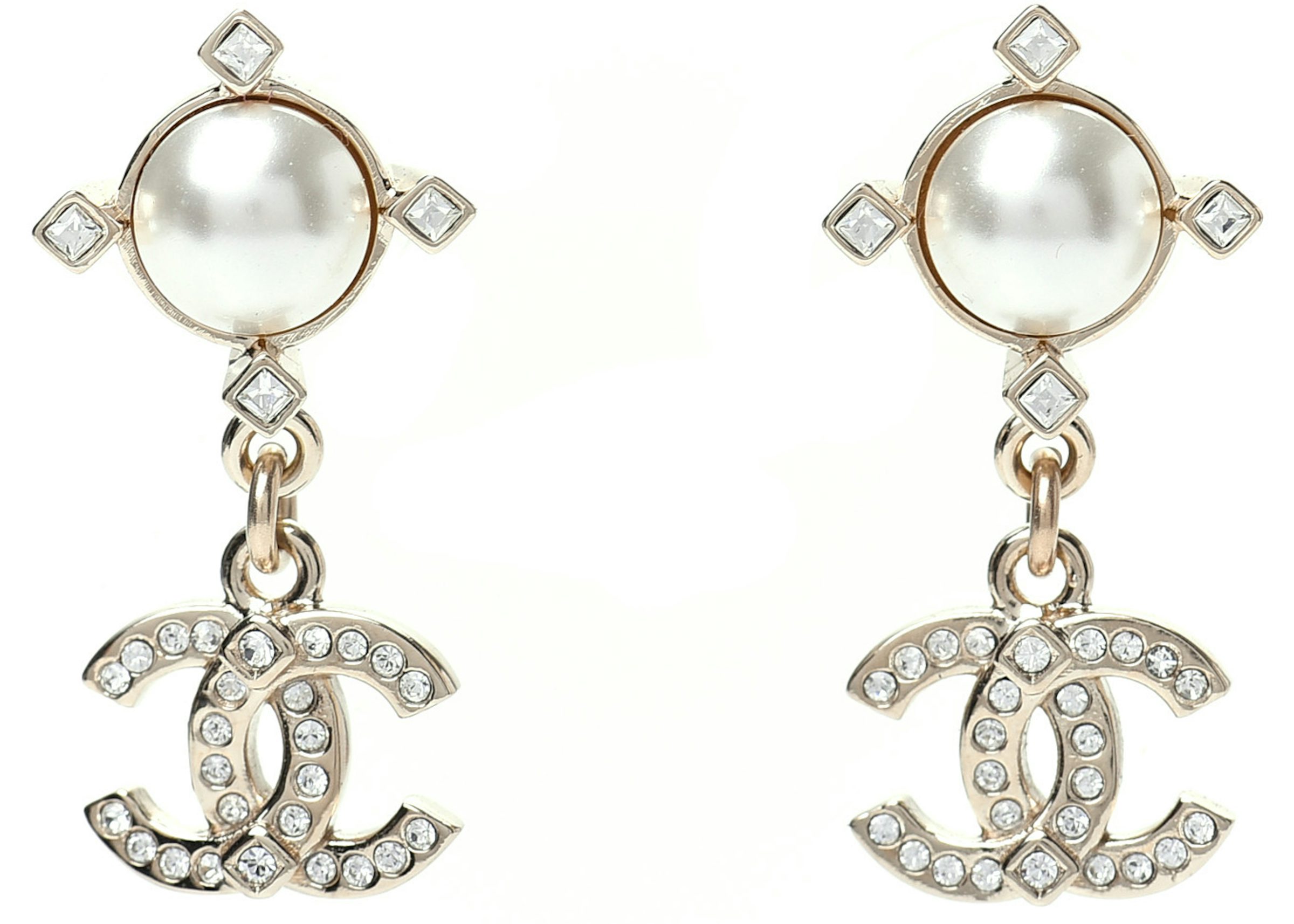 Chanel CC Pearl Drop Earrings in Gold Metal Golden ref.570778
