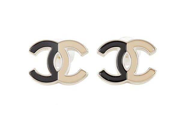 Chanel Dual Color CC Logo Earrings Beige/Black (AB9894) in Metal 