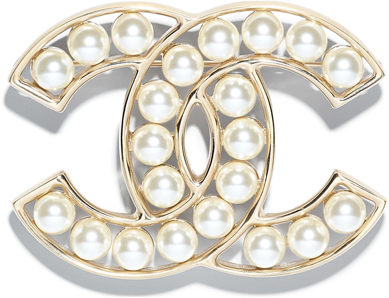 Chanel Glass Pearl CC Brooch Gold in Metal/Glass Pearls with Gold-tone - US