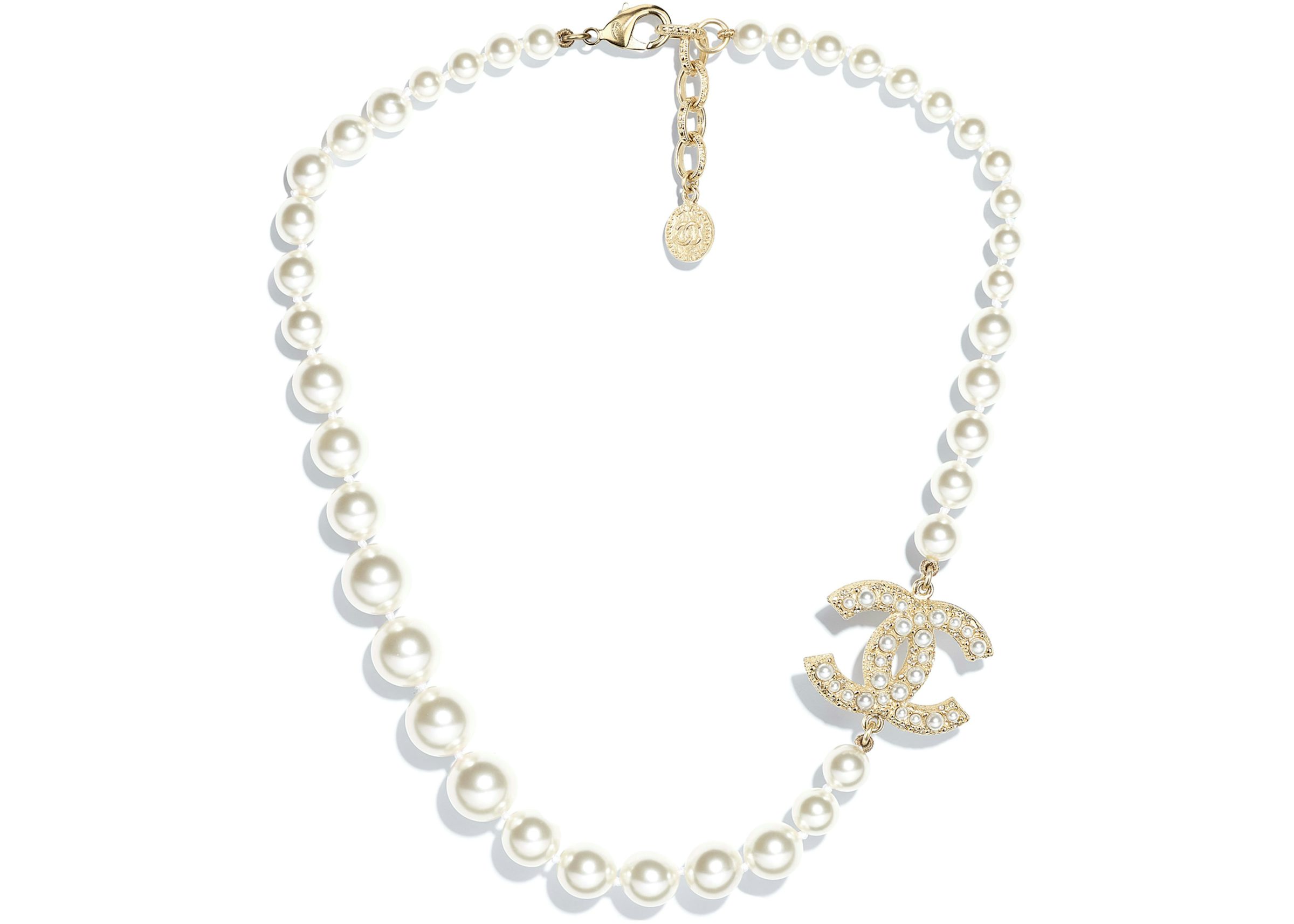 Chanel Glass Pearls CC Necklace Gold/Pearly White in Metal/Resin