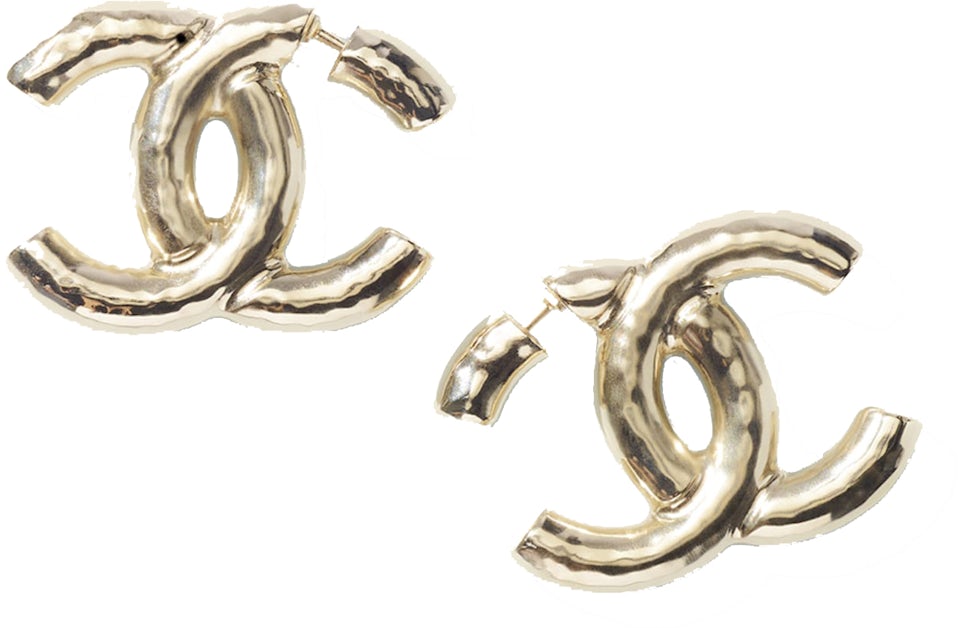 Chanel Gold Metal Earrings Gold in Metal - US
