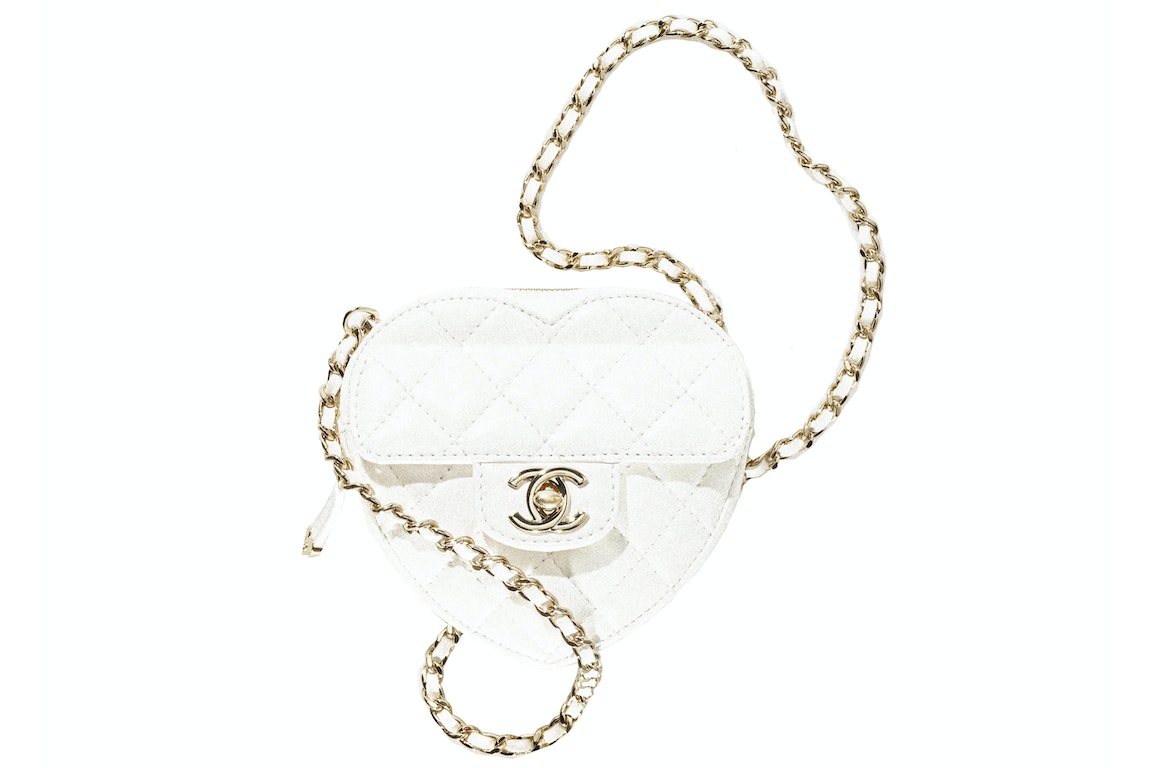 Pre-owned Chanel Heart Clutch With Chain 22s White Lambskin