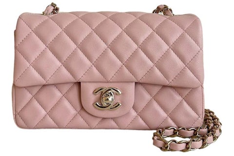 Chanel Mini Bolso Clásico con Solapa Rosa (A69900) in Lambskin