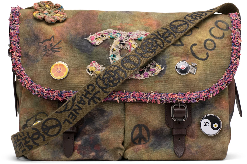 Chanel On the Pavements Messenger Graffiti Washed Toile Large Khaki/Multicolor - US
