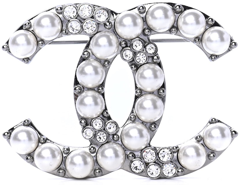 Chanel Pearl Crystal CC Brooch Gold in Gold Metal/Pearl/Crystal - US