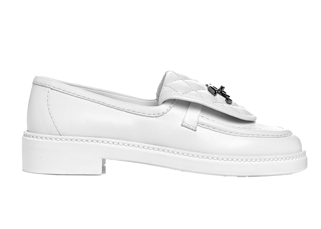 Pre-owned Chanel Quilted Tab Loafers White Leather