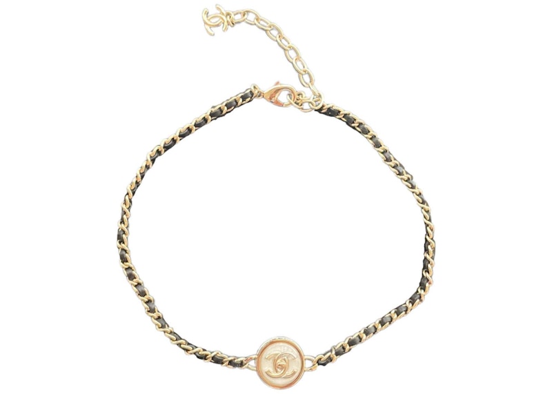Pre-owned Chanel Women's  Round Cc Logo Chocker In Gold/white (aba006)