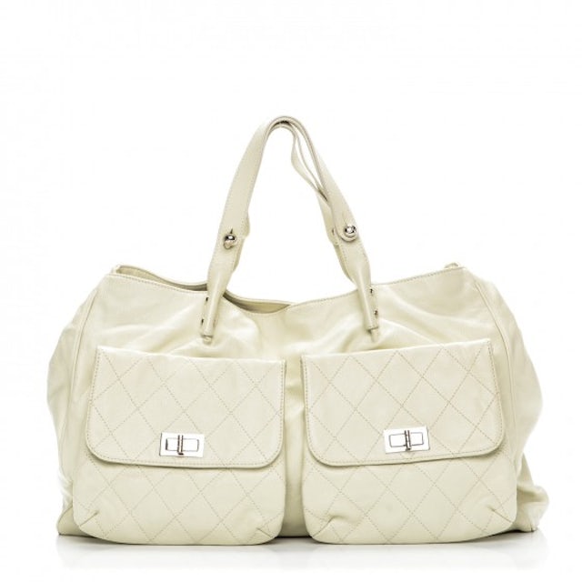 Chanel Pocket in the City Tote Diamond Quilted Large Ivory in Caviar with  Polished Silver-tone - CN
