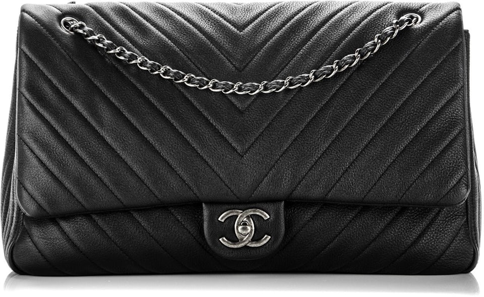 Chanel 1991 Vintage Black Chevron Medium Classic Double Flap Bag 24K GHW