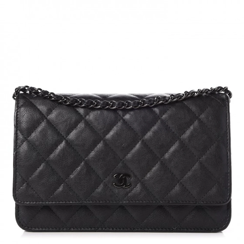 Chanel Boy Top Handle Quilted Calfskin Gold-tone Chain Medium Black in  Calfskin with Antique Gold-tone - GB
