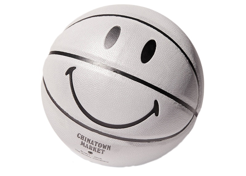 Chinatown Market x Smiley Reflective Basketball - US