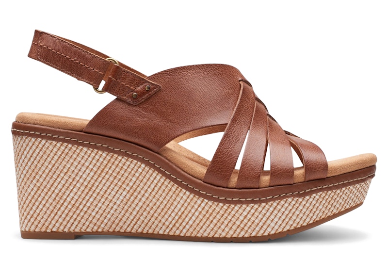 Pre-owned Clarks Elleri Grace Leather (women's) Sneakers In Tan In Brown