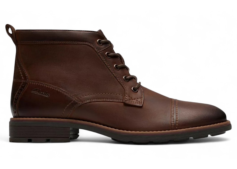 Clarks Emmet Zip Brown Distressed