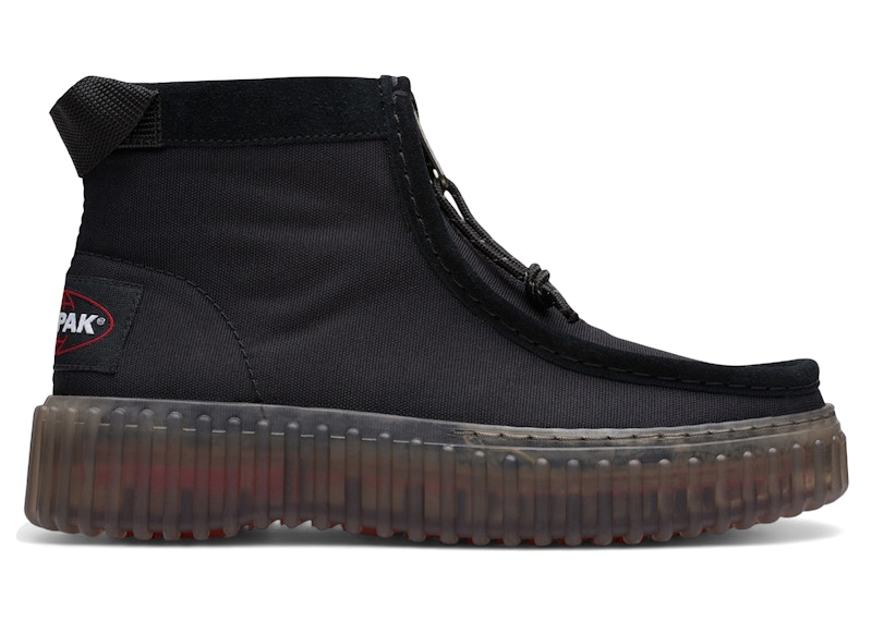 Pre-owned Clarks Originals Torhill Zip Eastpak Leather (women's) Sneakers In Black