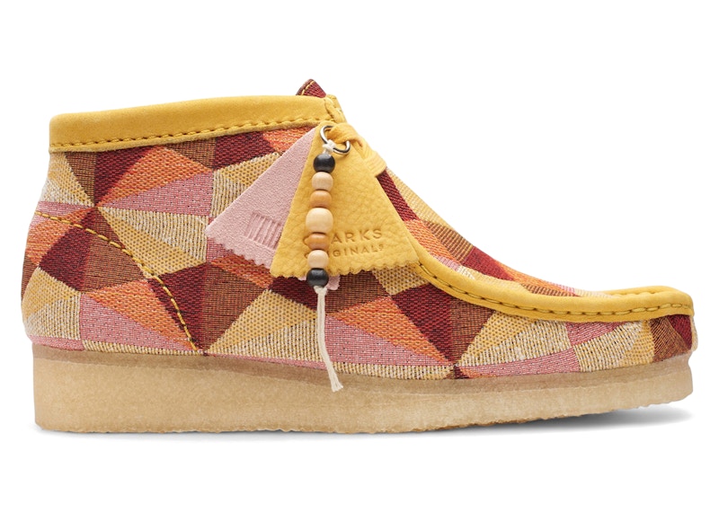 Clarks Originals Wallabee Boot Yellow Combi Canvas (Women's) - 26166092