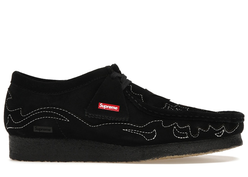 スニダンで去年購入しましたSupreme × Clarks  Wallabee Black 26.5㎝