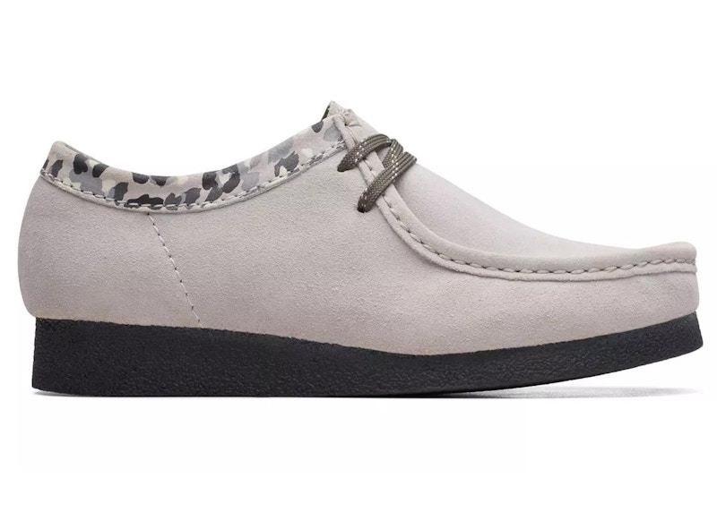 Pre-owned Clarks Men's  Originals Wallabee Evo Camo Sneakers In Light Grey/black