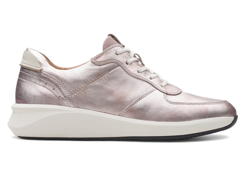 Pre-owned Clarks Un Rio Sprint (women's) Sneakers In Platinum In Silver