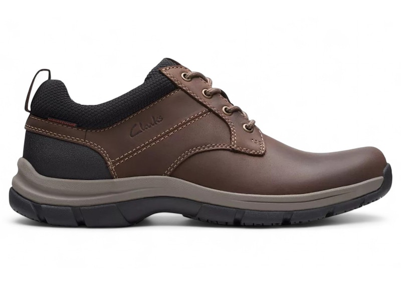 Clarks Walpath Low Waterproof Brown Leather