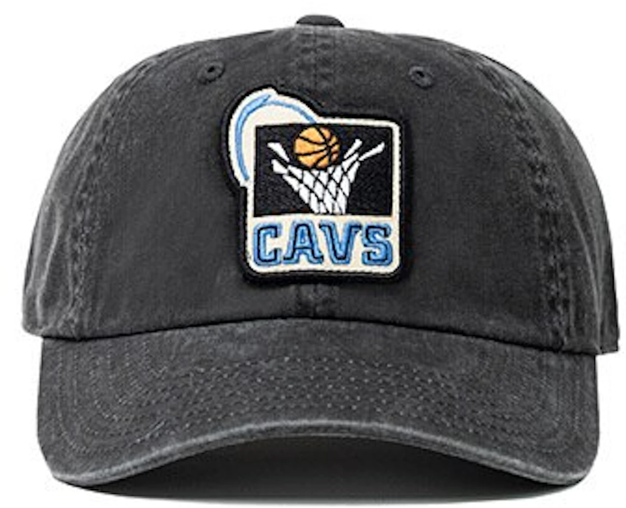 Cleveland Cavaliers x New Era 90s Snapback Hat Black/Powder Blue - US