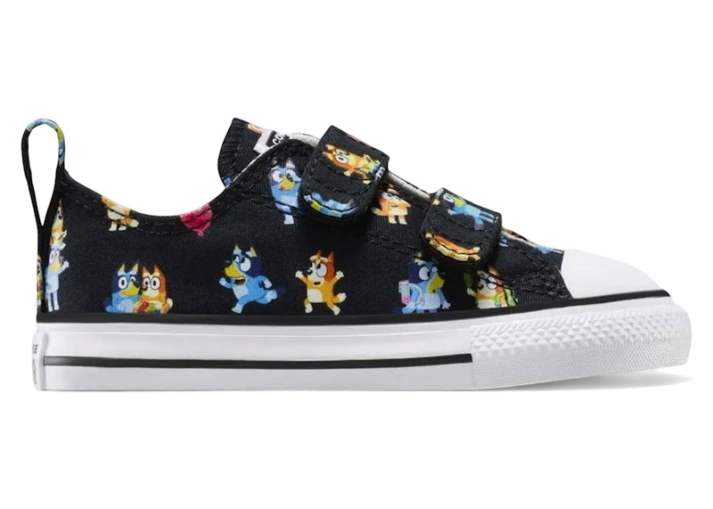 Pre-owned Converse Chuck Taylor All Star Easyon Ox Bluey All Over Print Sneakers In Blackwhite In Multi