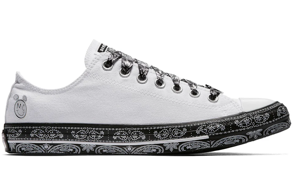 Miley cyrus shop black converse