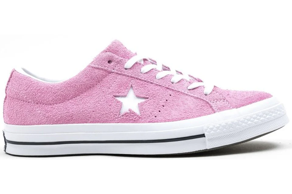Pink suede discount converse
