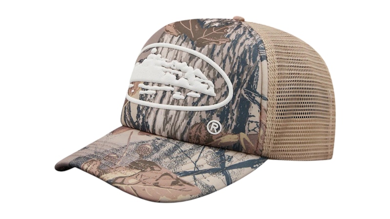 Pre-owned Corteiz Men's  Island Puff Print Trucker Hat In Forest Camo In Green