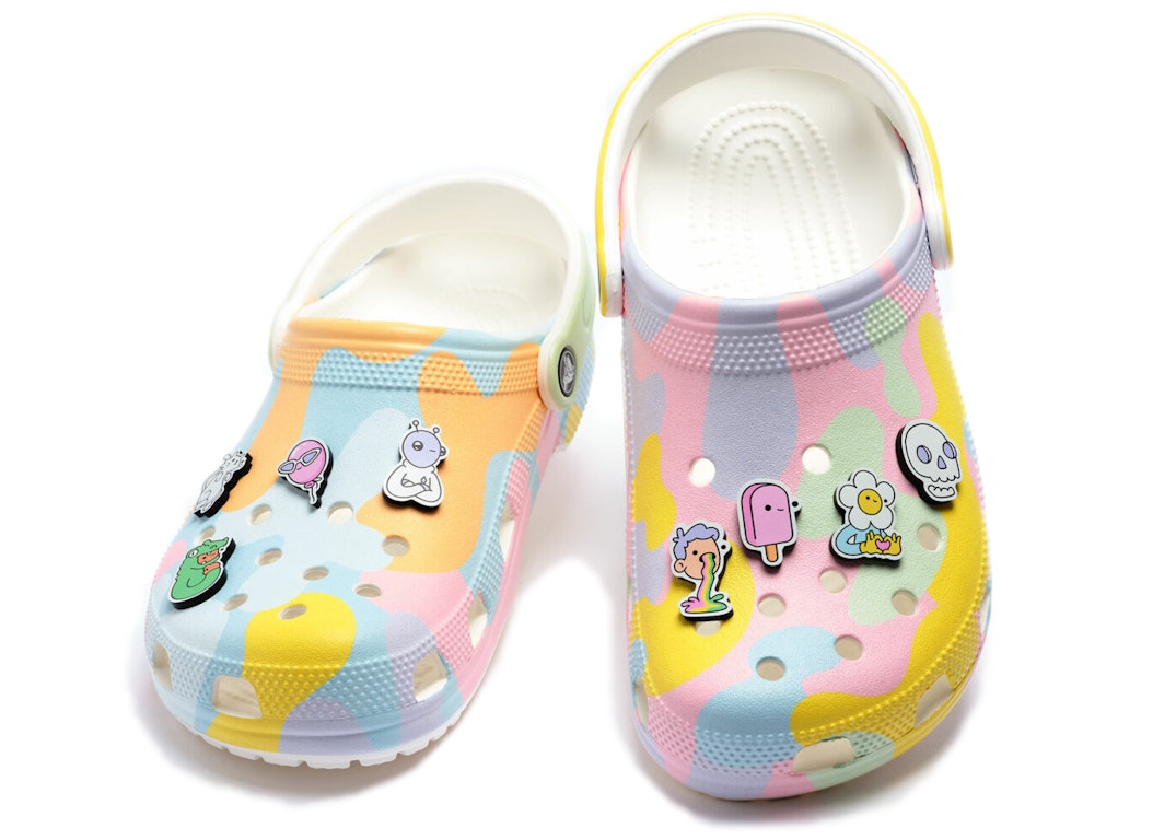 Pre-owned Crocs Classic Clog Doodles In Multi