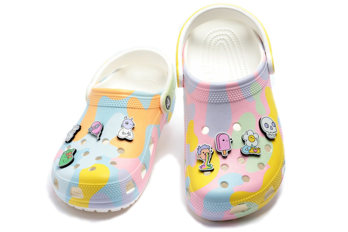 Pre-owned Crocs Classic Clog Doodles In Multi