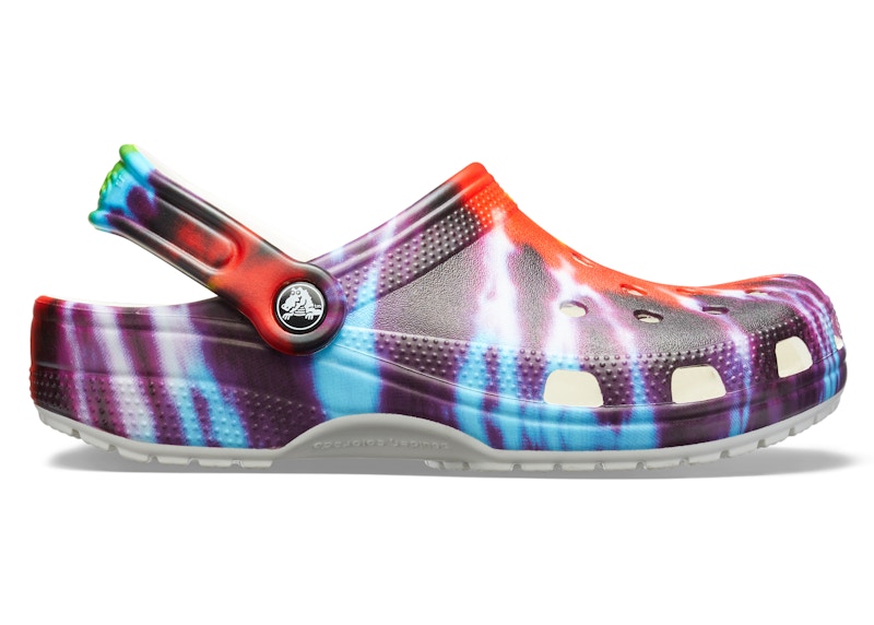 Tie dye shop crocs womens