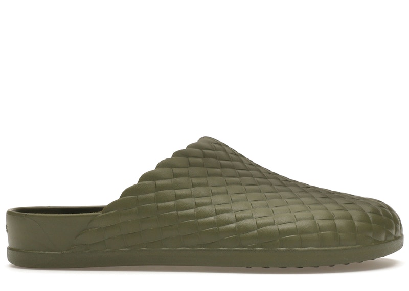 Pre-owned Crocs Men's  Dylan Woven Clog Sneakers In Army Green