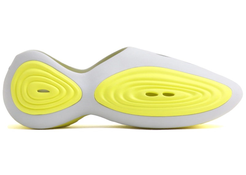crocs ripple サンダル steel/acidity crocs Ripple（クロックス リップル-イエロー） | atmos（アトモス