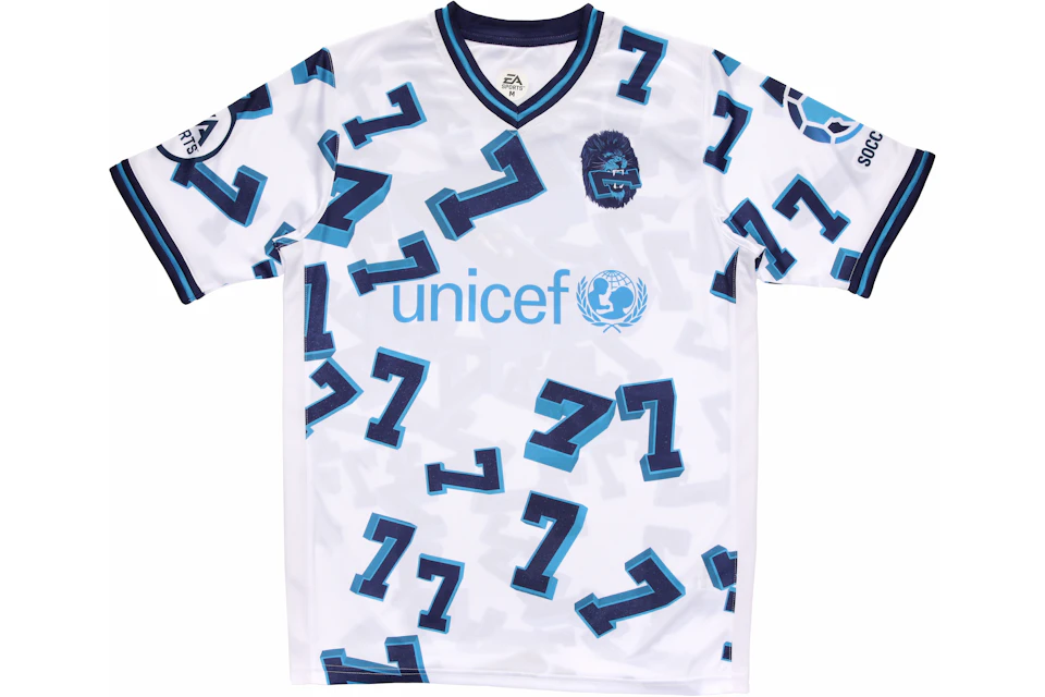 DB7 - Beckham x Dangoor 25th Anniversary Kit for UNICEF Blue