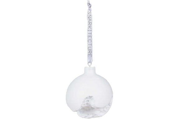 Daniel Arsham x Selfridges BrokenOrnamento Blanco