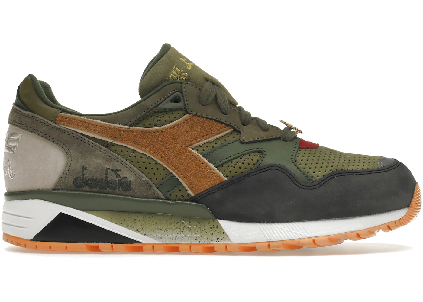 Diadora N9002 24 Kilates x mita sneakers x Mighty Crown Respect
