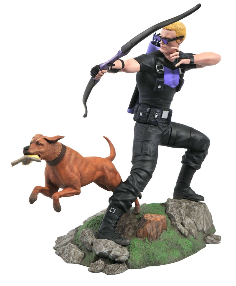 Diamond Select Toys Marvel Gallery Hawkeye & Pizza Dog PVC Figure