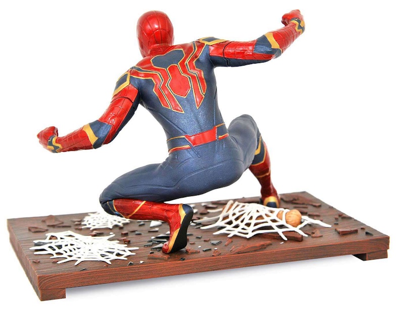 Diamond Select Toys Marvel Gallery Spider-Man Disney Store Exclusive PVC  Figure Statue