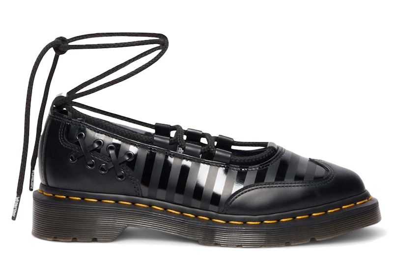 Dr. Martens Elphie II Wednesday (Women's) - 41856001 - US