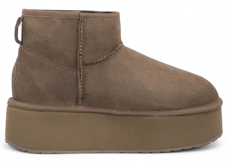 Bota microplana EMU Australia con forma de cilantro