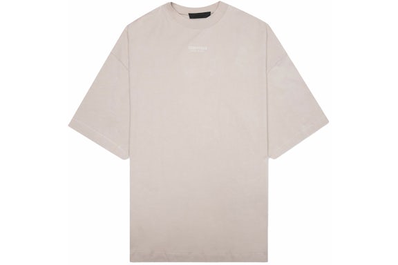 Fear of God Essentials para niños Tee Plateado Cloud