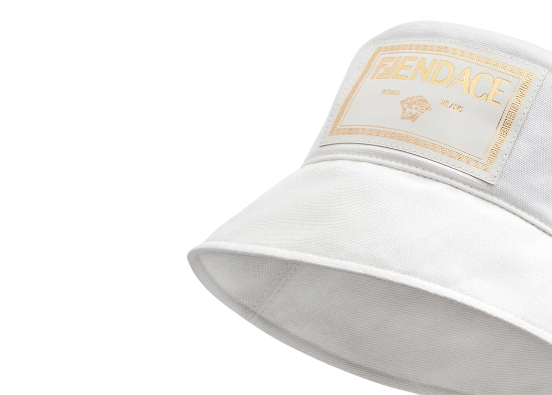 Pre-owned Fendi Fendace Canvas Logo Bucket Hat White