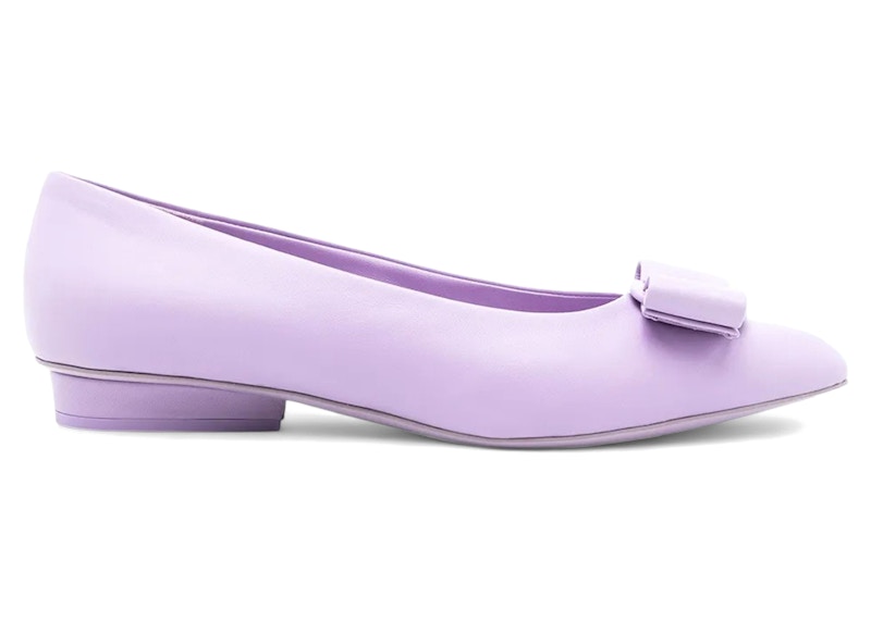 Salvatore Ferragamo 紫色 レース調シューズ Salvatore Ferragamo 紫色 レース調シューズ