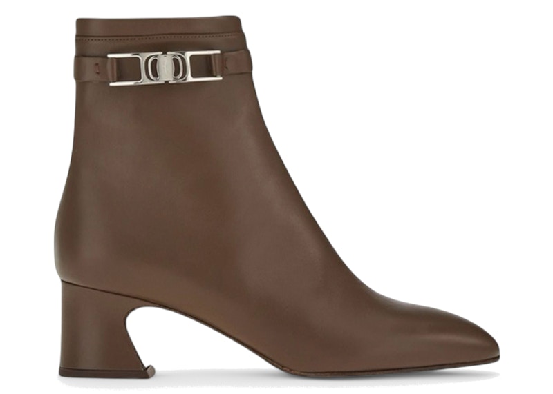 Pre-owned Ferragamo Rego 55 Boots (women's) Sneakers In Brown