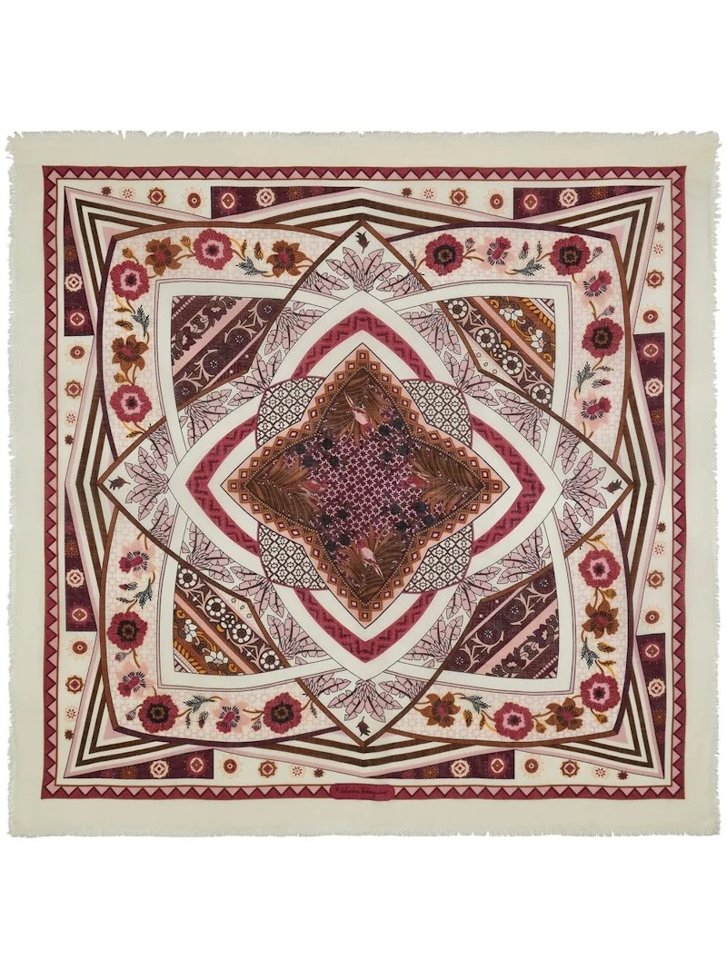Ferragamo Sl Nirvana Scarf Beige/Brown - US Ferragamo Sl Nirvana Scarf Beige/Brown - US